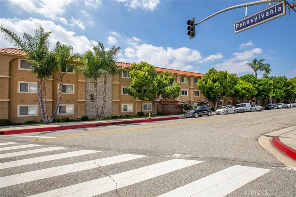 3220 Altura Avenue #217 Glendale, CA 91214
