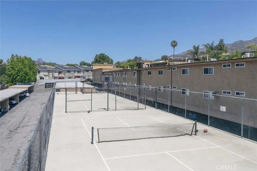 3220 Altura Avenue #217 Glendale, CA 91214