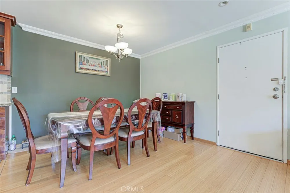3220 Altura Avenue #217 Glendale, CA 91214