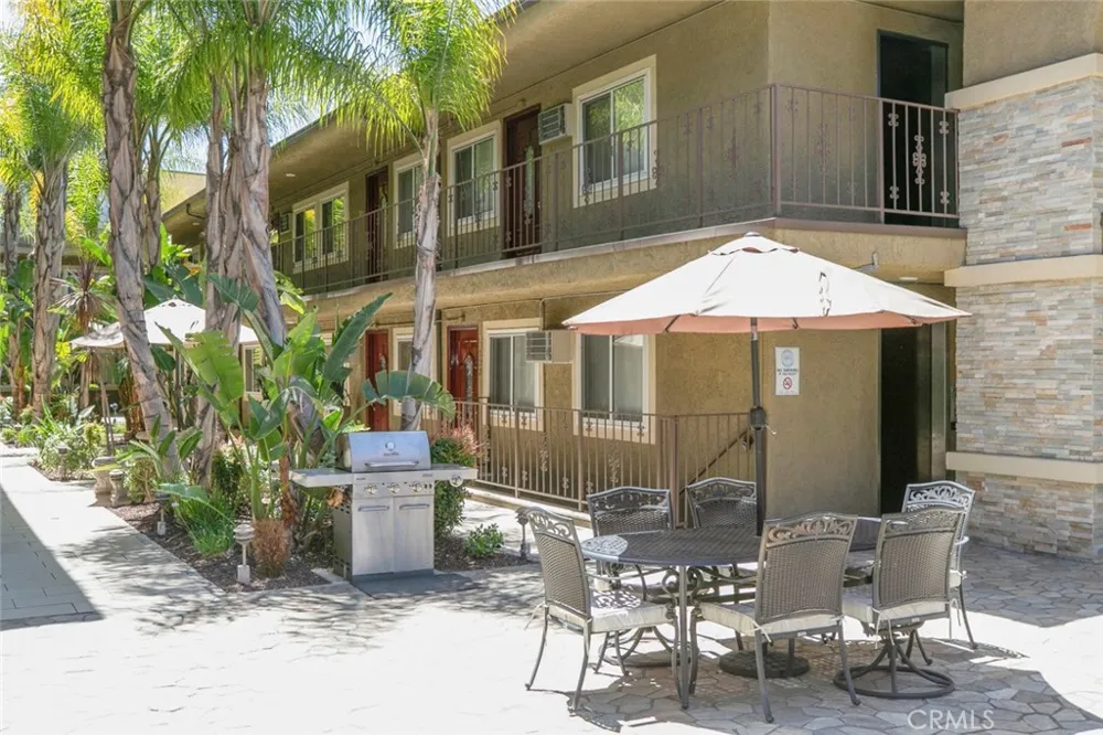 3220 Altura Avenue #217 Glendale, CA 91214