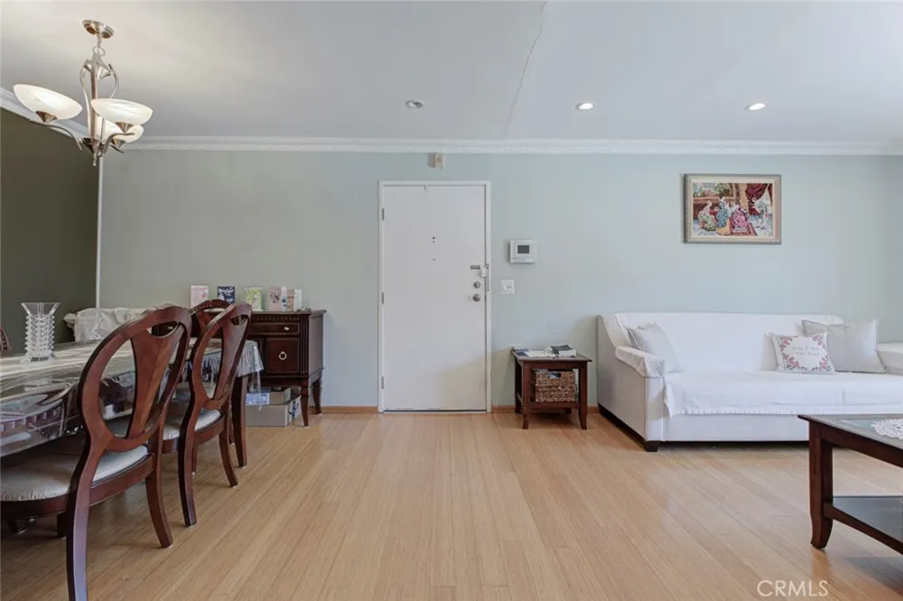 3220 Altura Avenue #217 Glendale, CA 91214
