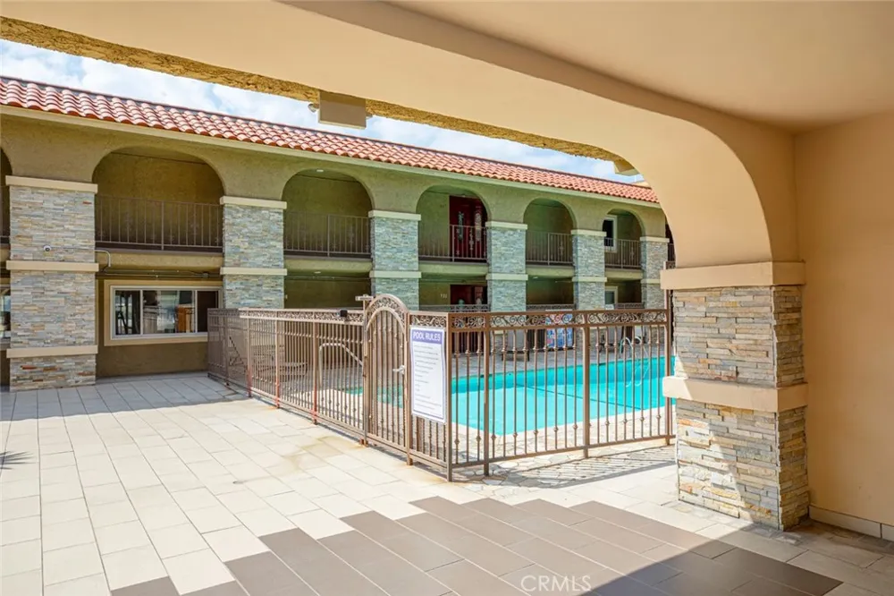 3220 Altura Avenue #217 Glendale, CA 91214