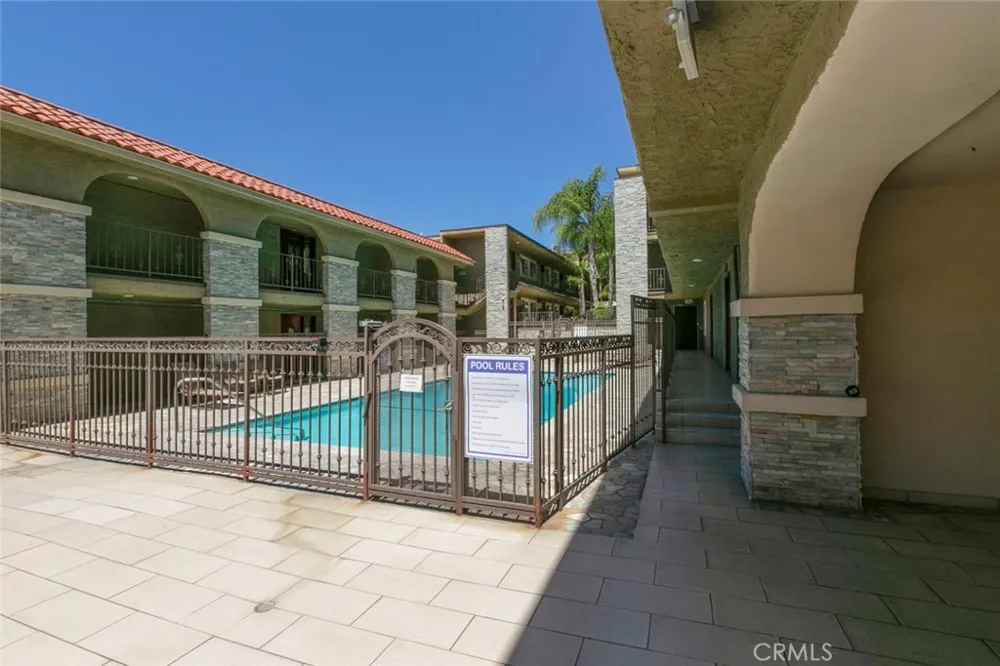 3220 Altura Avenue #217 Glendale, CA 91214