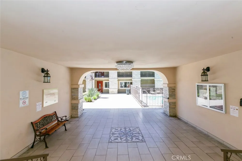 3220 Altura Avenue #217 Glendale, CA 91214