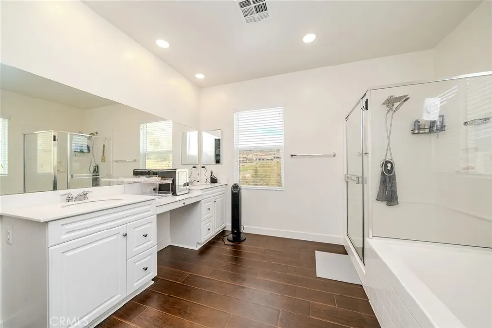 24571 Acadia Drive Corona, CA 92883