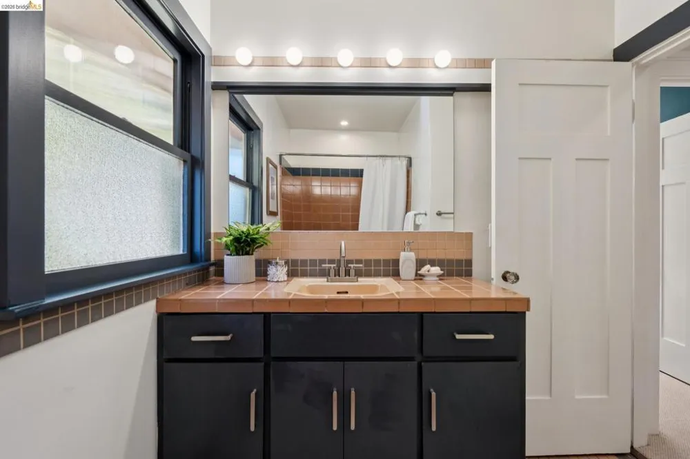 1170 Colusa Ave Berkeley, CA 94707