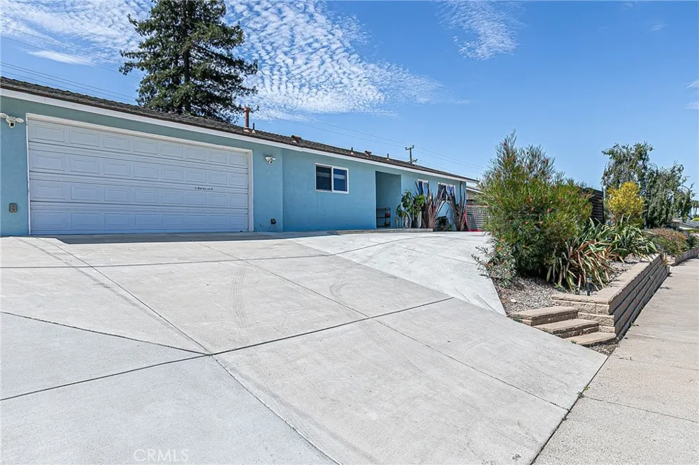 1216 Via Alta Santa Maria, CA 93455