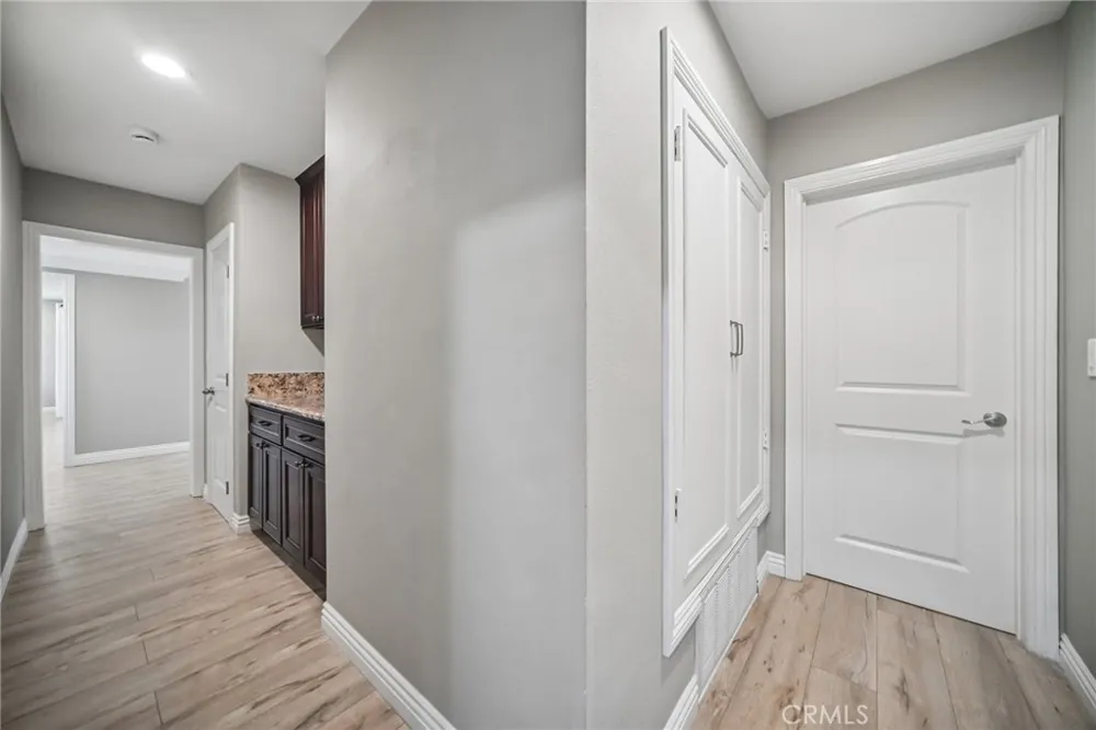 9509 Jellico Avenue Northridge, CA 91325