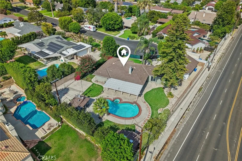 9509 Jellico Avenue Northridge, CA 91325