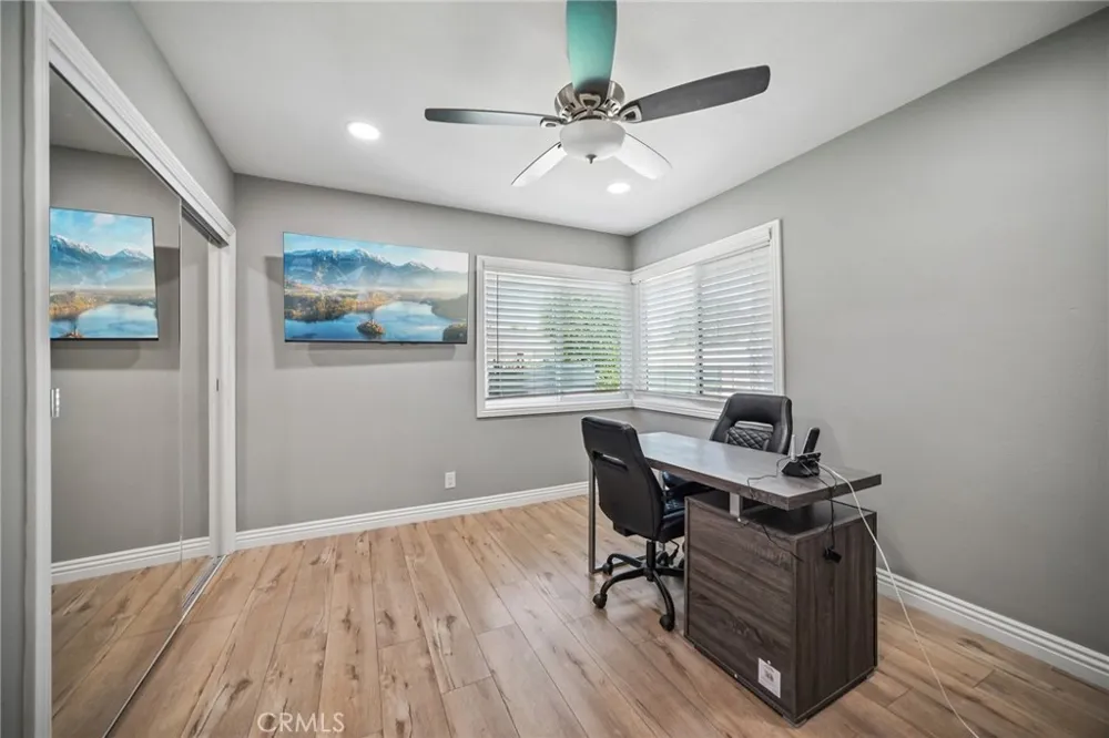 9509 Jellico Avenue Northridge, CA 91325