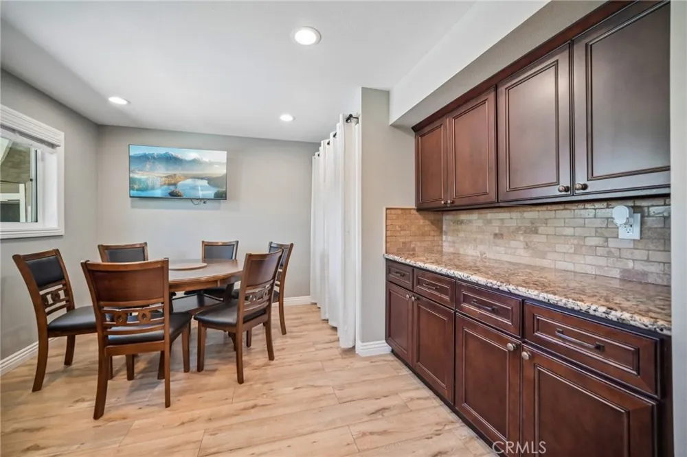 9509 Jellico Avenue Northridge, CA 91325