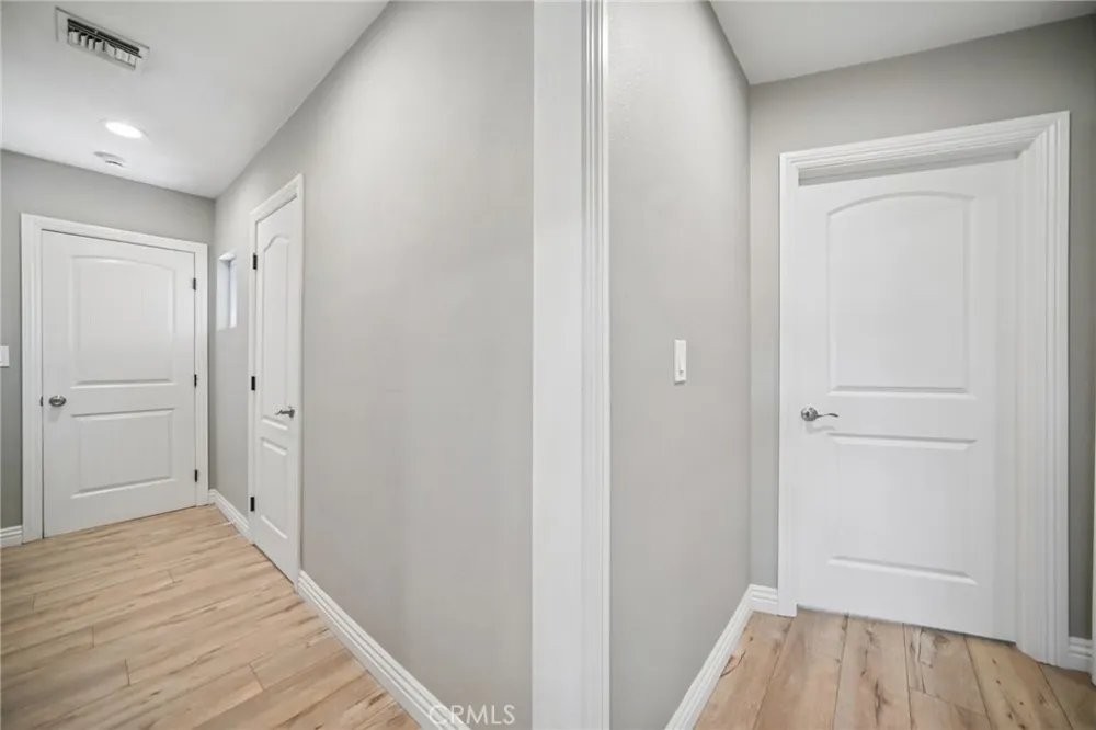 9509 Jellico Avenue Northridge, CA 91325