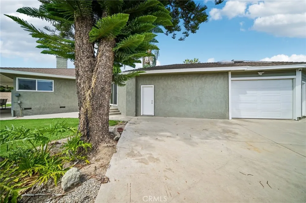 9509 Jellico Avenue Northridge, CA 91325