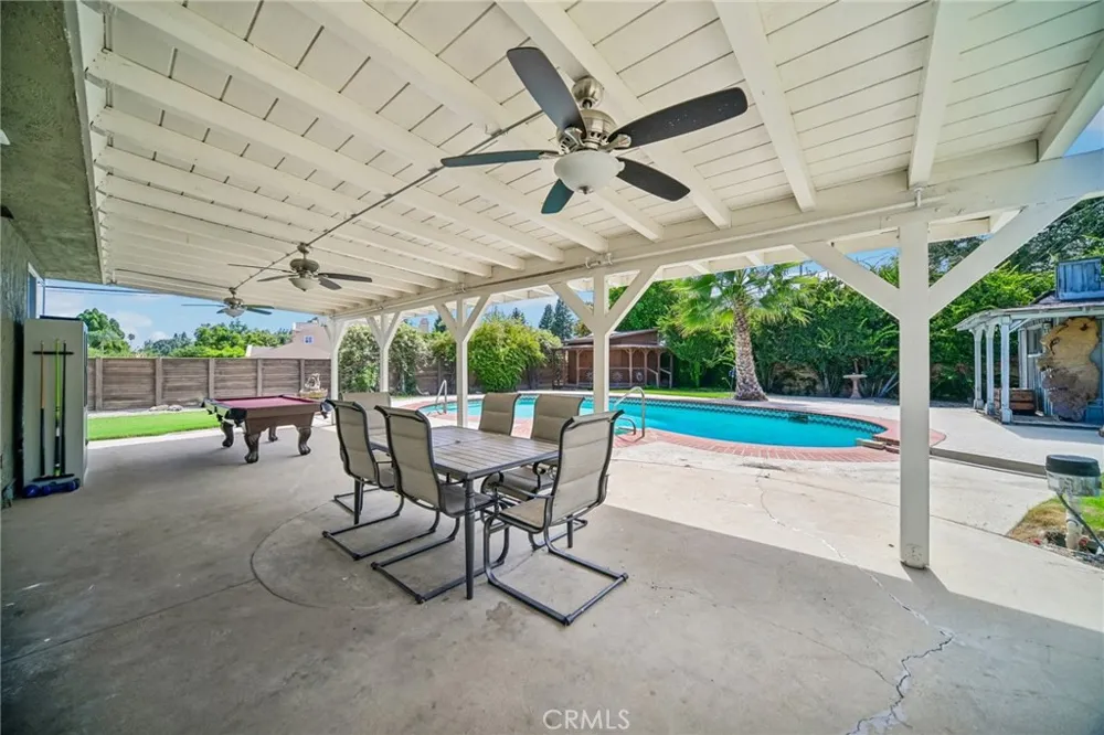 9509 Jellico Avenue Northridge, CA 91325
