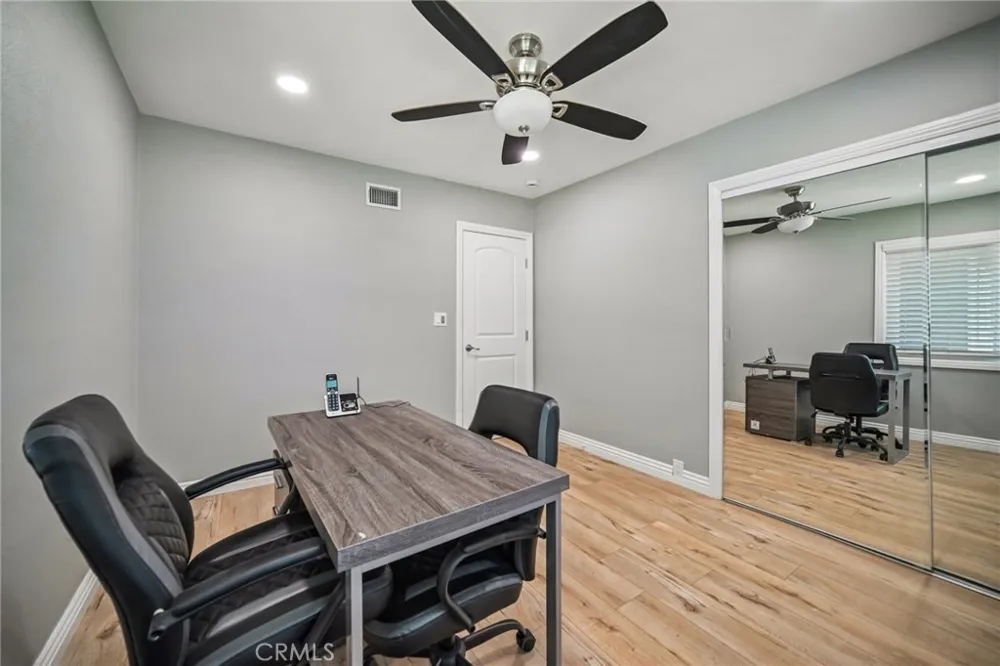 9509 Jellico Avenue Northridge, CA 91325