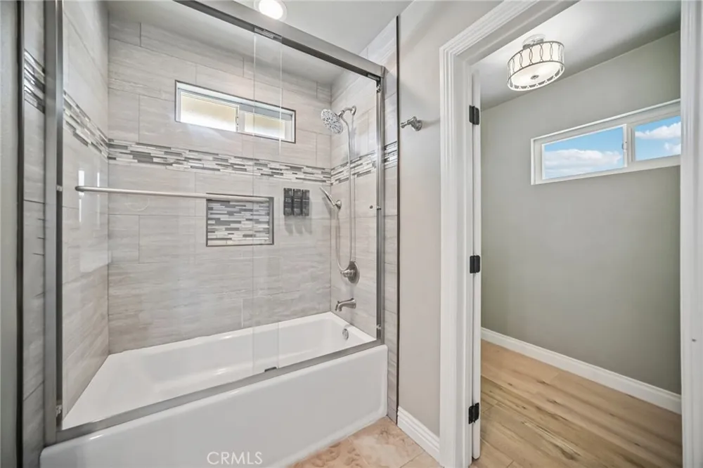 9509 Jellico Avenue Northridge, CA 91325