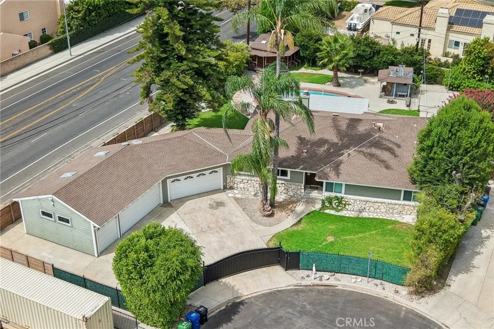 9509 Jellico Avenue Northridge, CA 91325