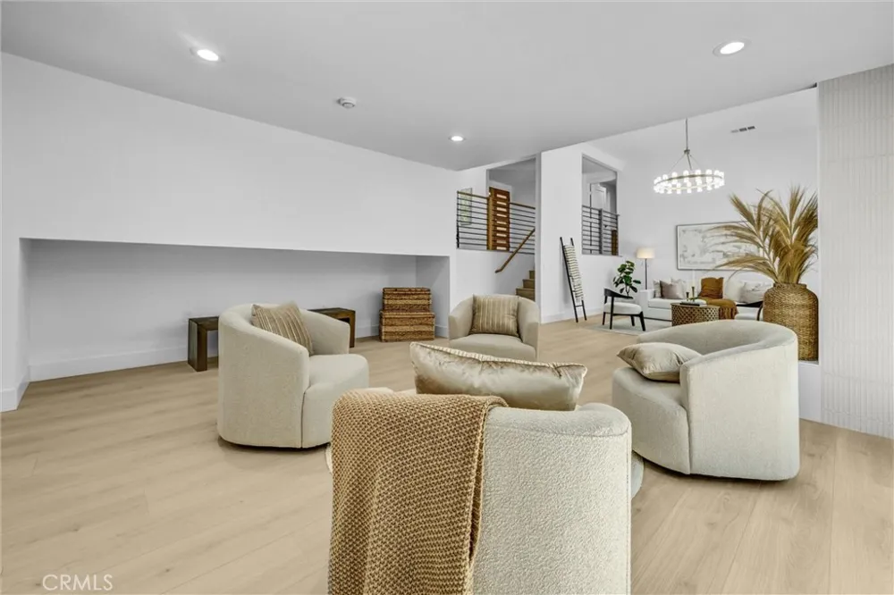 2973 Lakeview Way Fullerton, CA 92835