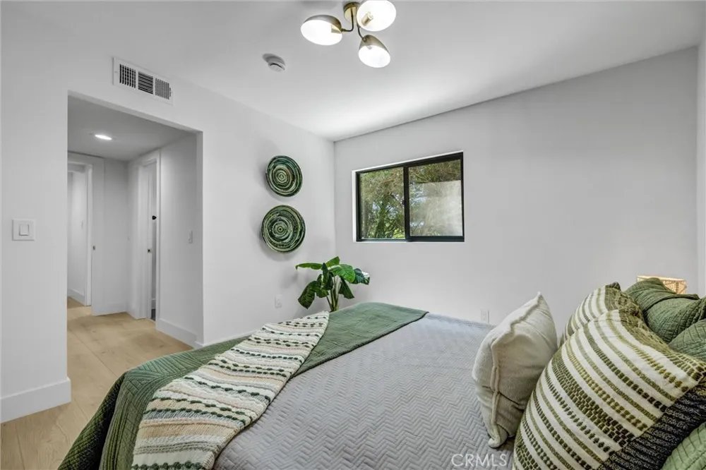 2973 Lakeview Way Fullerton, CA 92835