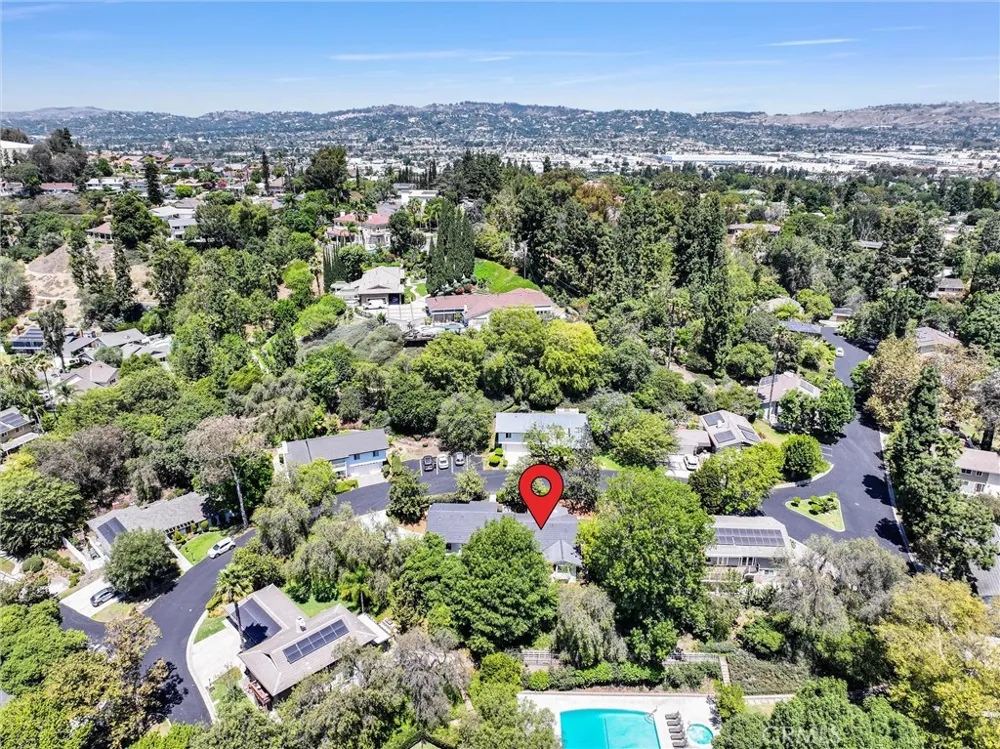 2973 Lakeview Way Fullerton, CA 92835