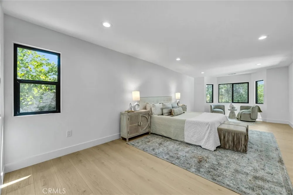 2973 Lakeview Way Fullerton, CA 92835