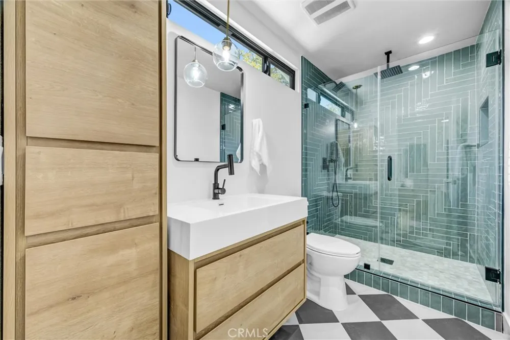 2973 Lakeview Way Fullerton, CA 92835