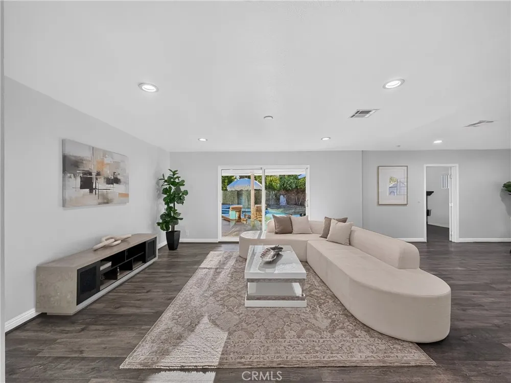 27055 Avenida Quintana Cathedral City, CA 92234