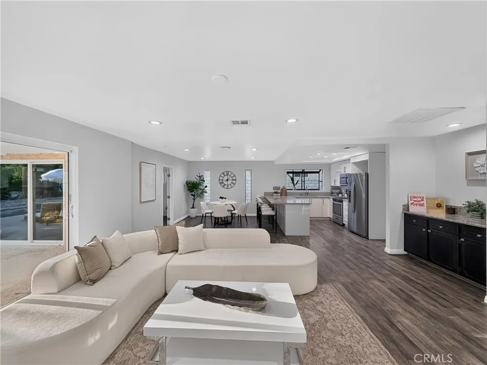 27055 Avenida Quintana Cathedral City, CA 92234