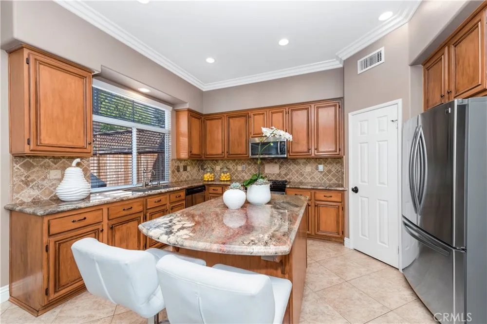 27 Las Cruces Rancho Santa Margarita, CA 92688