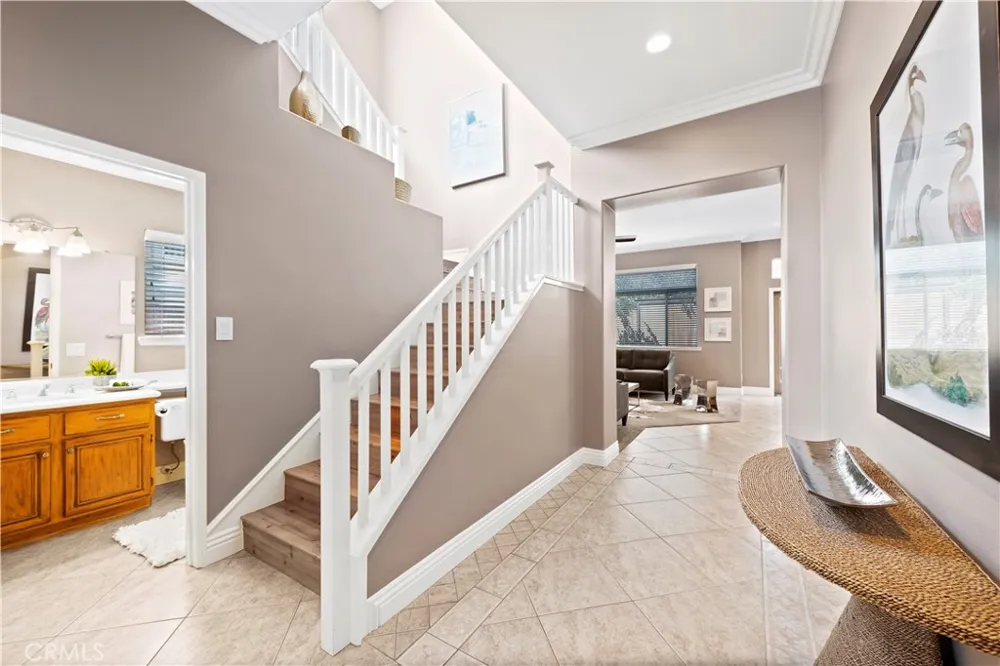 27 Las Cruces Rancho Santa Margarita, CA 92688