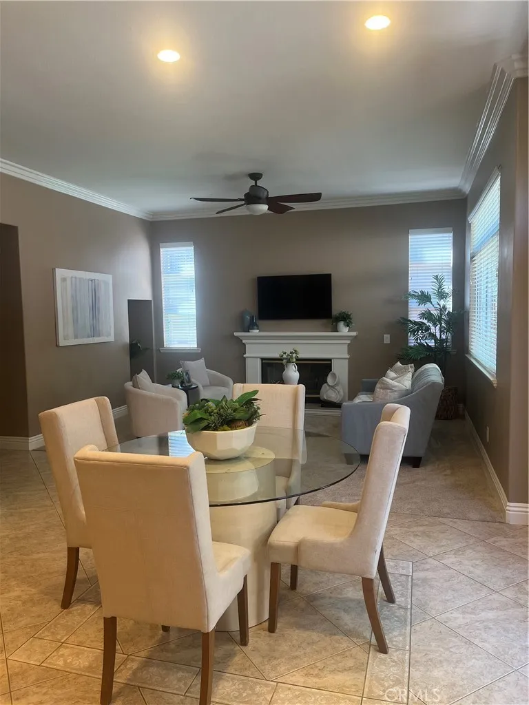 27 Las Cruces Rancho Santa Margarita, CA 92688