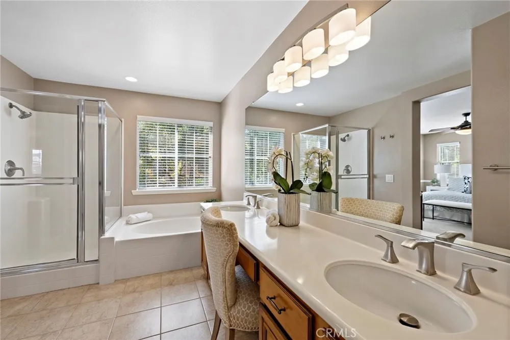27 Las Cruces Rancho Santa Margarita, CA 92688