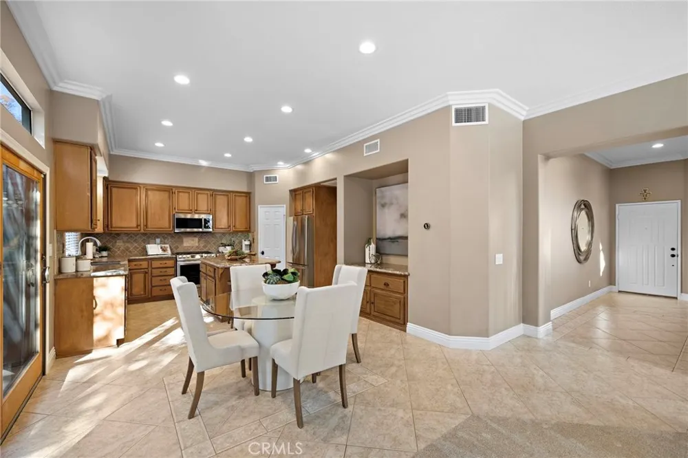 27 Las Cruces Rancho Santa Margarita, CA 92688