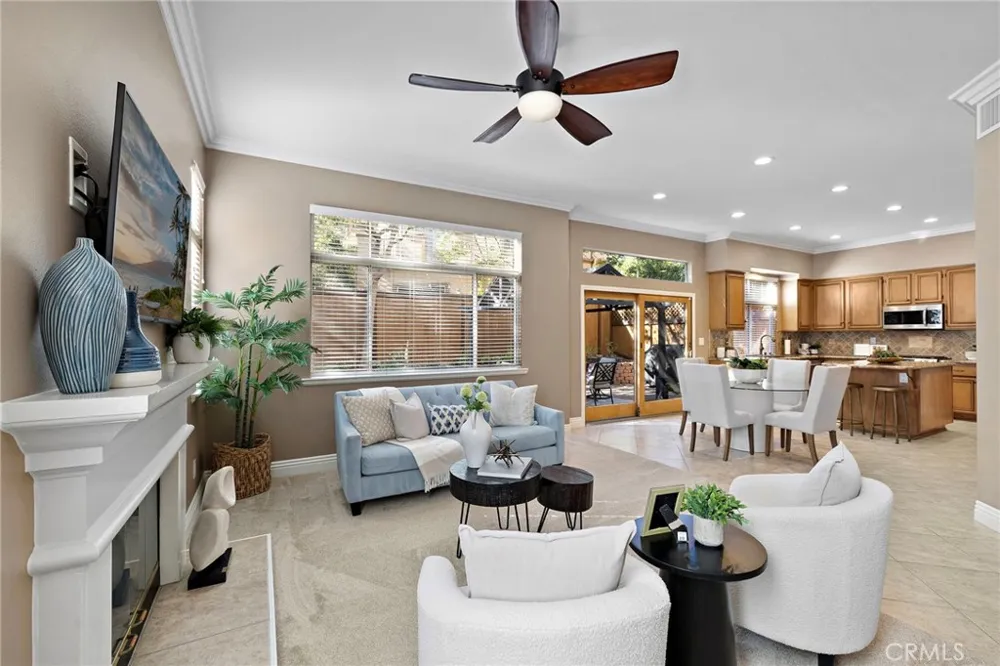 27 Las Cruces Rancho Santa Margarita, CA 92688