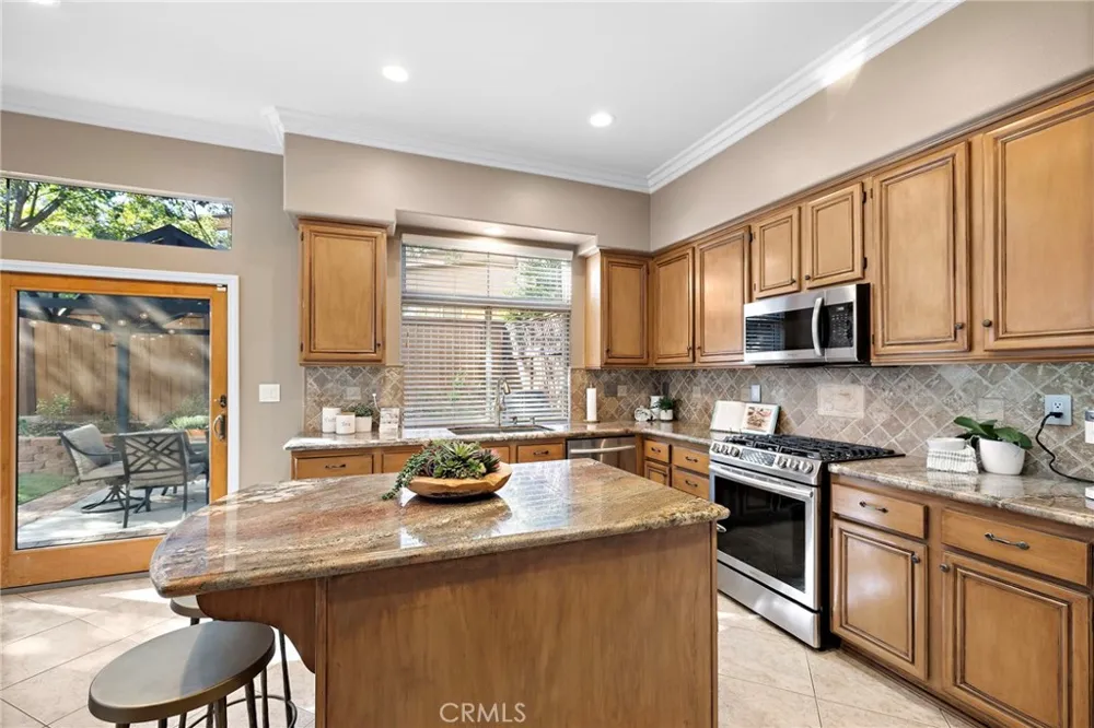 27 Las Cruces Rancho Santa Margarita, CA 92688
