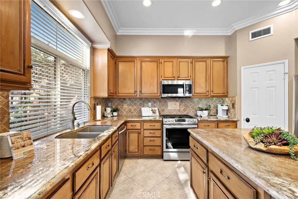27 Las Cruces Rancho Santa Margarita, CA 92688