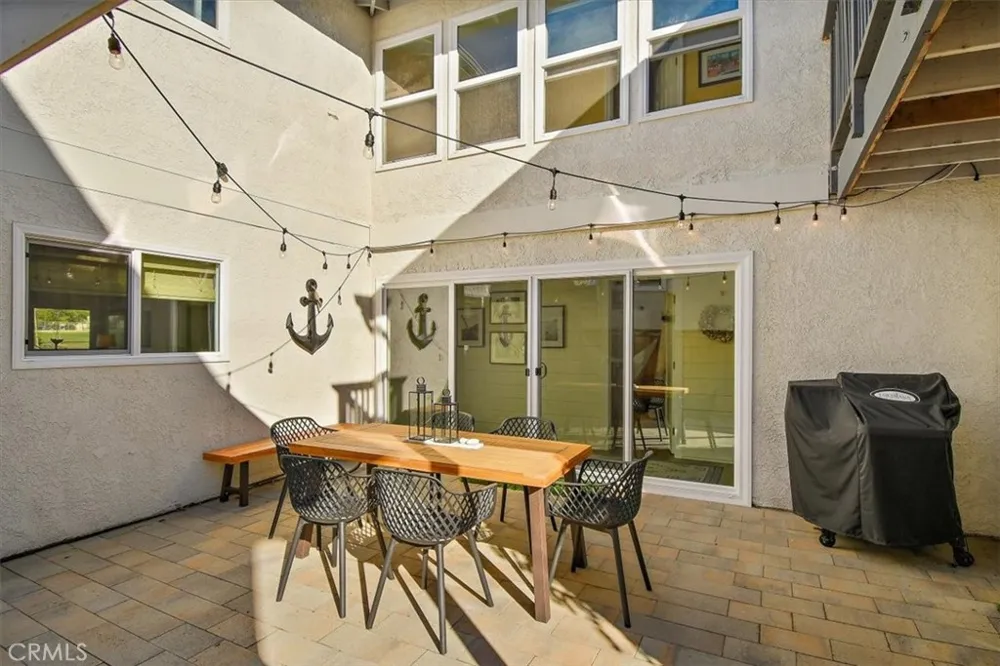 241 W El Portal #A San Clemente, CA 92672