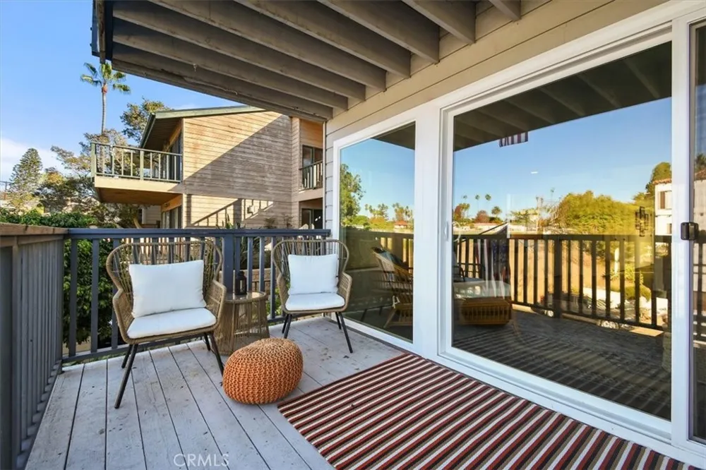 241 W El Portal #A San Clemente, CA 92672
