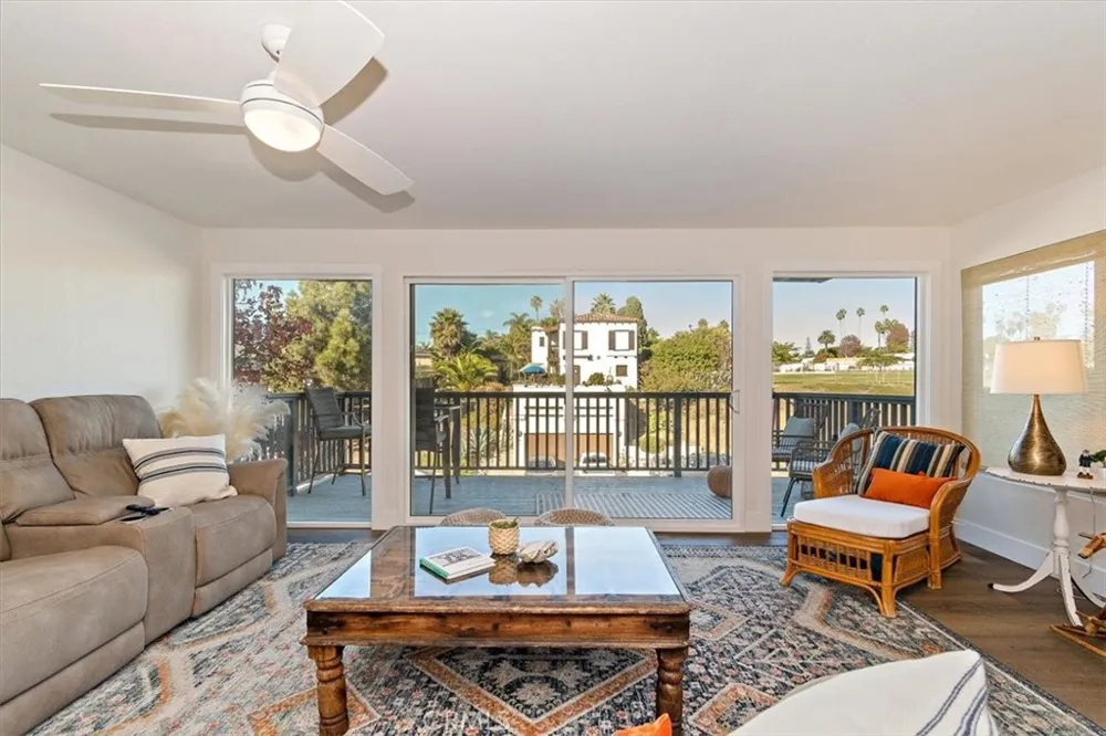 241 W El Portal #A San Clemente, CA 92672