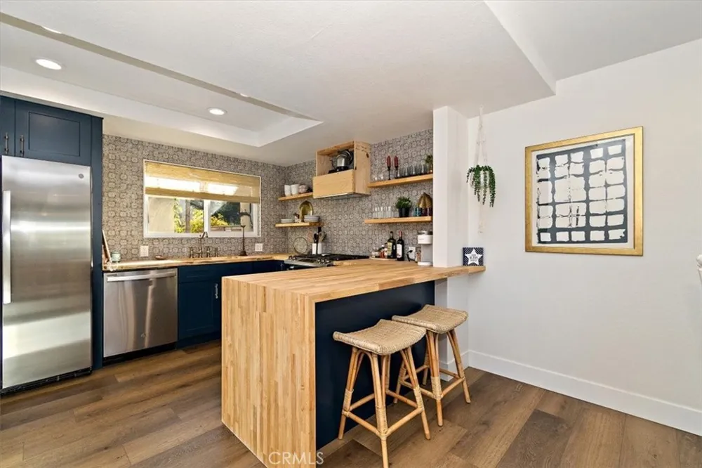 241 W El Portal #A San Clemente, CA 92672