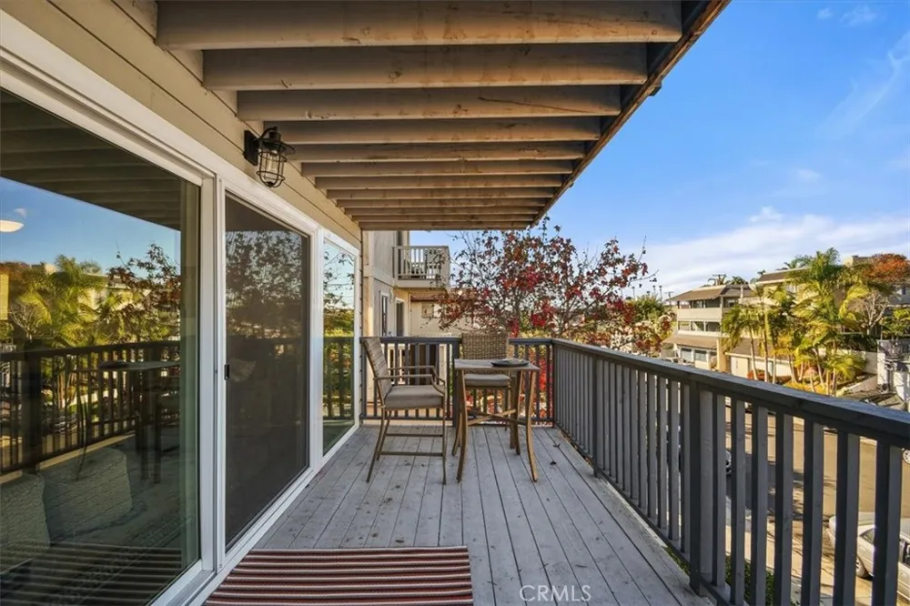 241 W El Portal #A San Clemente, CA 92672