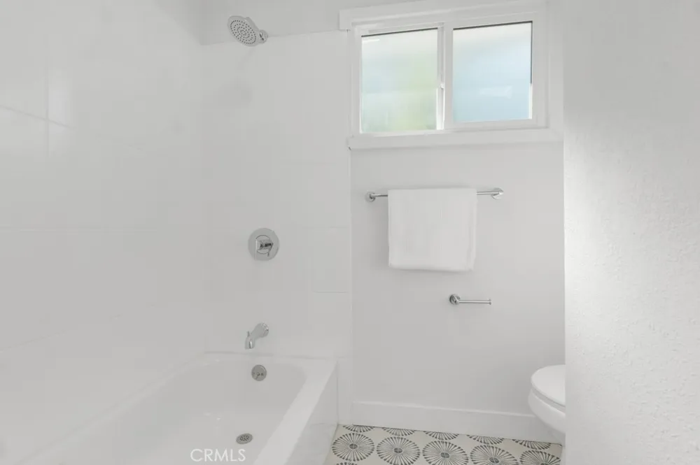 10579 Lev Ave San Fernando, CA 91345