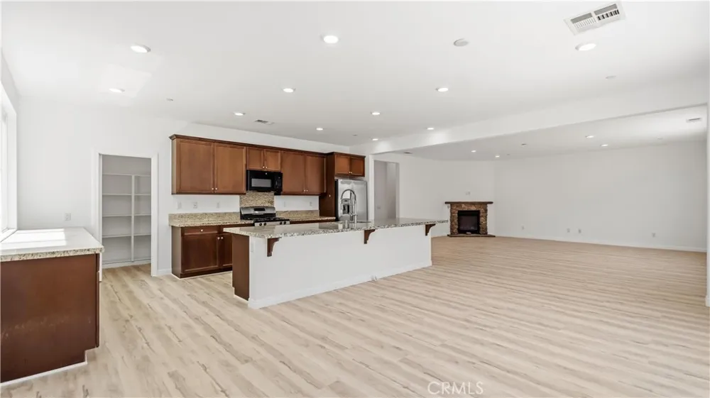 7911 Sea Salt Avenue Fontana, CA 92336
