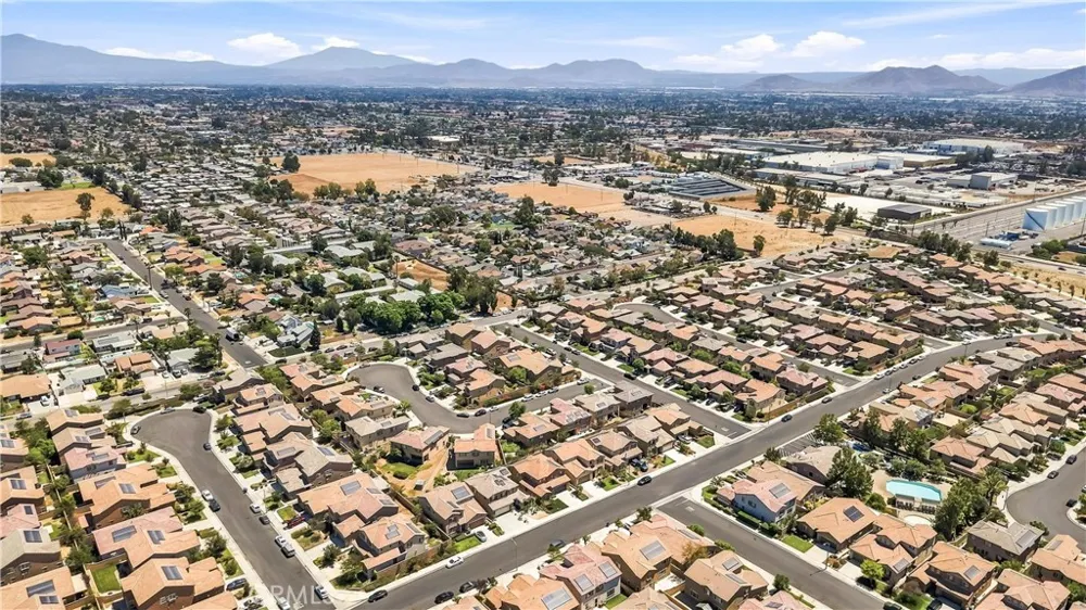 7911 Sea Salt Avenue Fontana, CA 92336