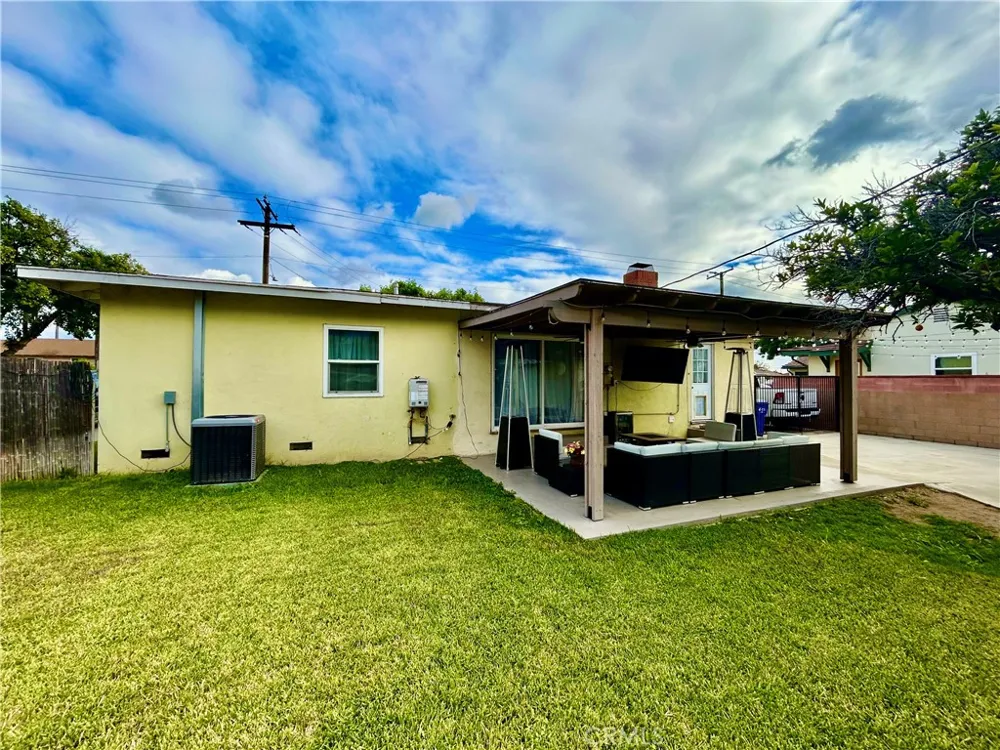 205 E Cypress Covina, CA 91723