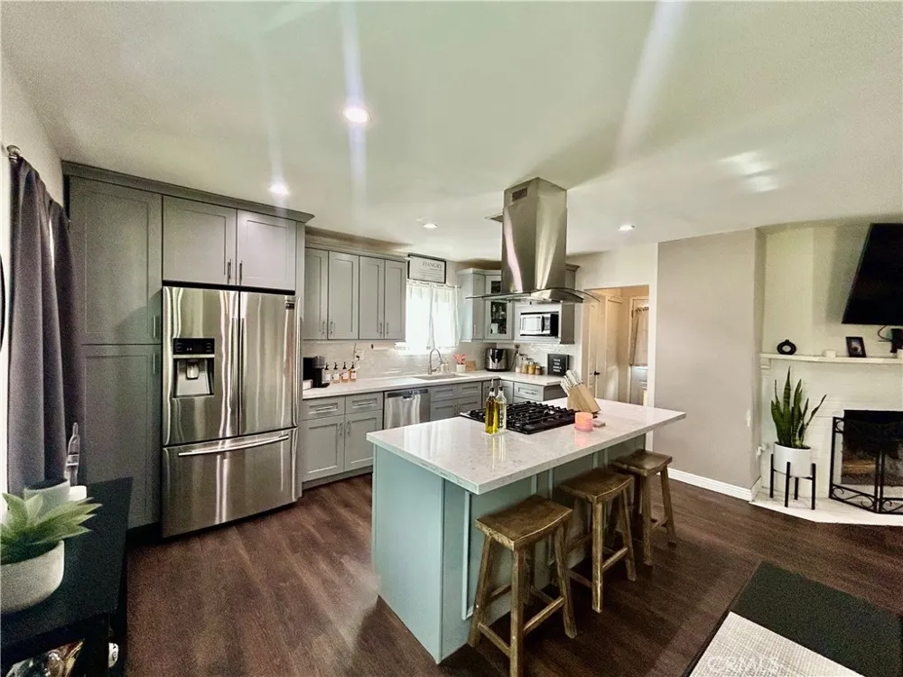 205 E Cypress Covina, CA 91723