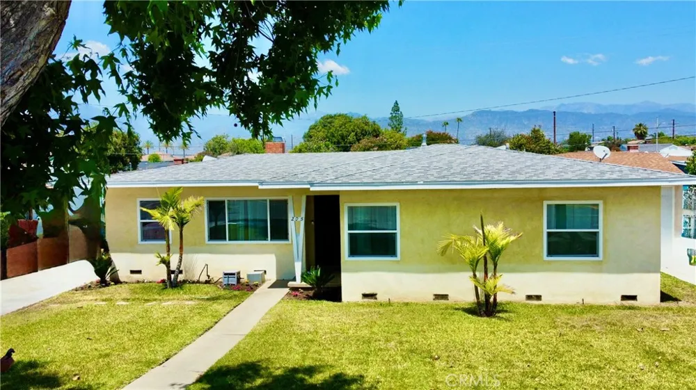 205 E Cypress Covina, CA 91723