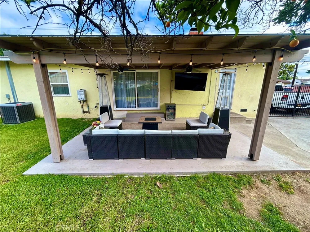 205 E Cypress Covina, CA 91723