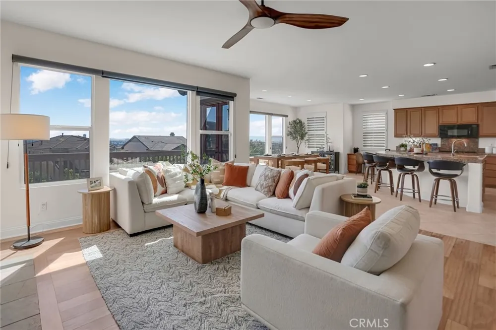2201 Bay View Drive Signal Hill, CA 90755