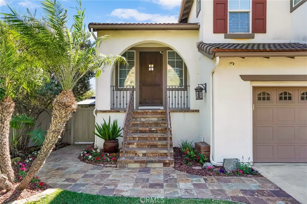 2201 Bay View Drive Signal Hill, CA 90755